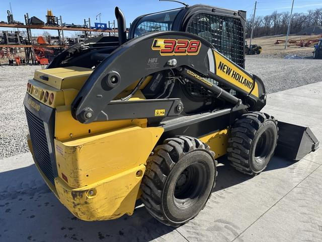 Image of New Holland L328 equipment image 4