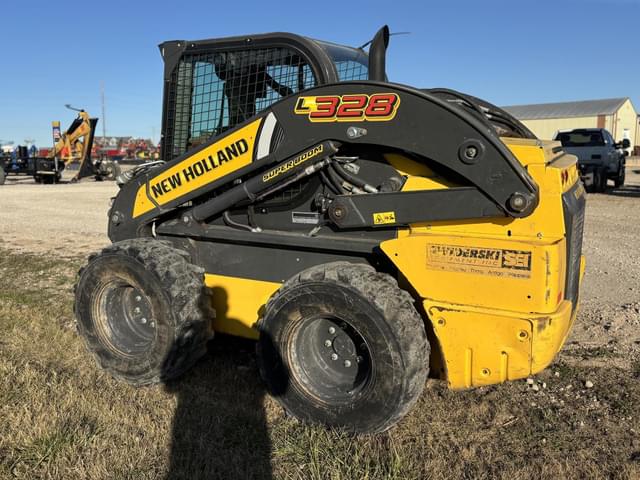 Image of New Holland L328 equipment image 4