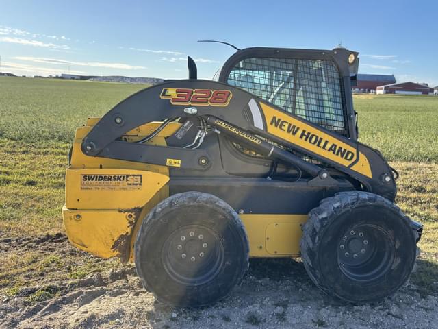 Image of New Holland L328 equipment image 1