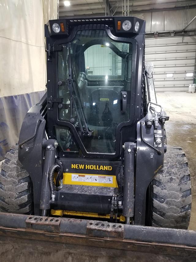 Image of New Holland L328 equipment image 2