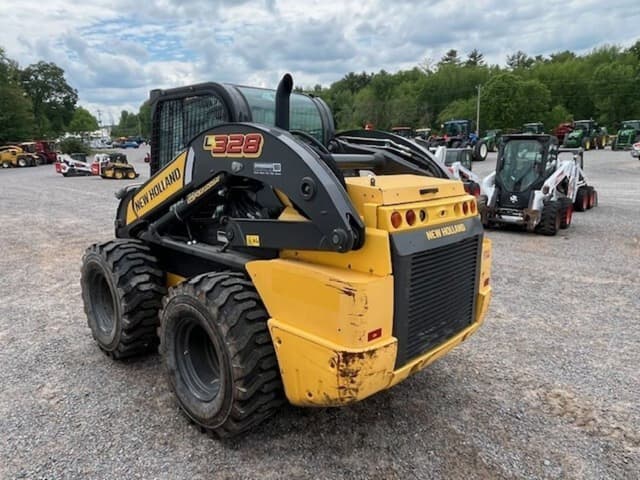 Image of New Holland L328 equipment image 4
