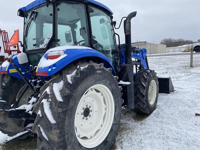 Image of New Holland PowerStar 120 equipment image 3