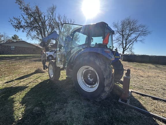 Image of New Holland PowerStar 75 equipment image 4