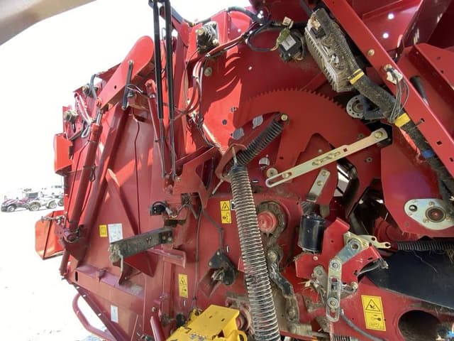 Image of New Holland RB450 equipment image 4