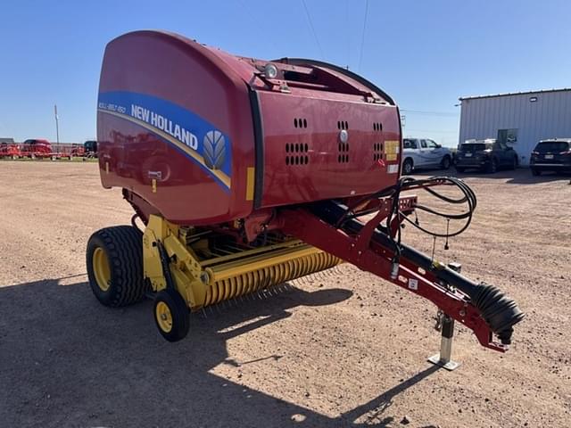 Image of New Holland RB450 equipment image 2