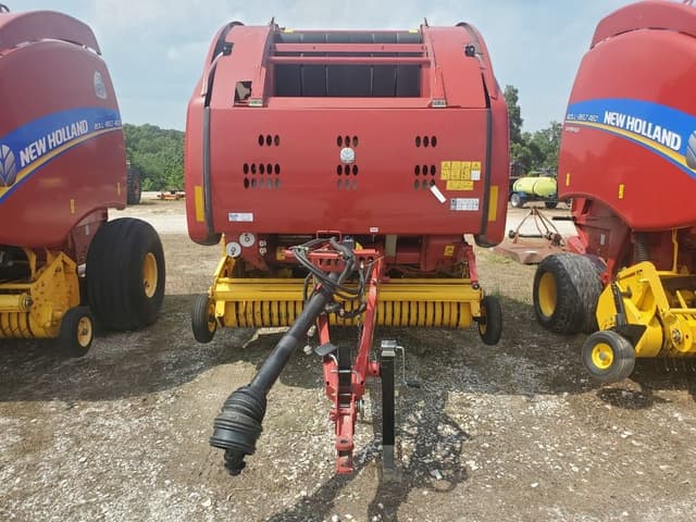 Image of New Holland RB460 equipment image 2