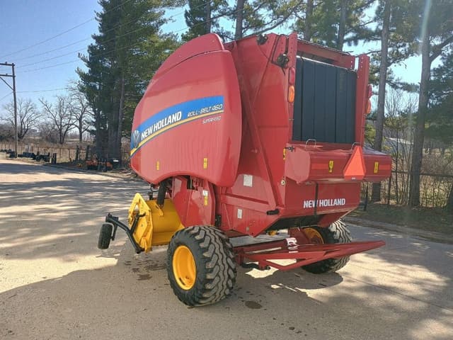 Image of New Holland RB460 equipment image 4