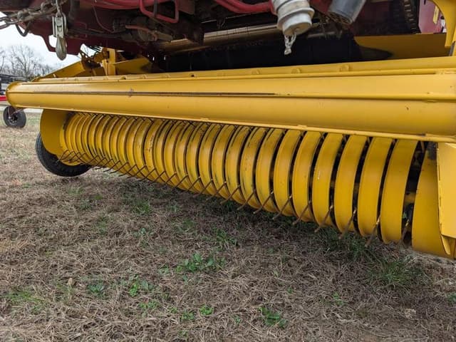 Image of New Holland RB460 equipment image 4