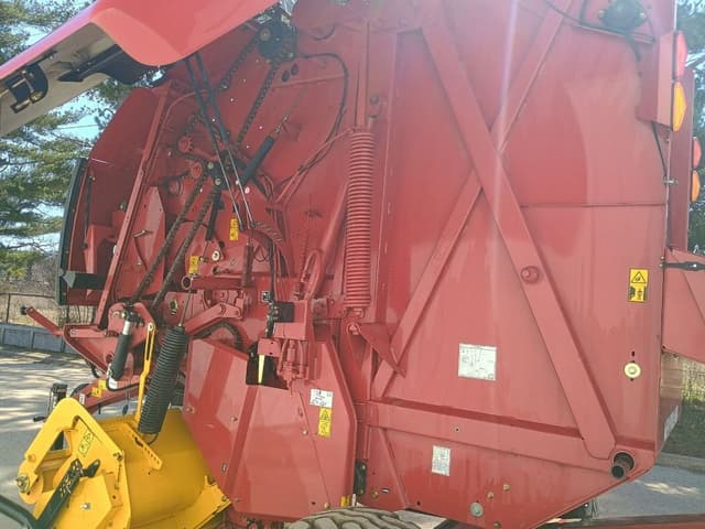 Image of New Holland RB460 equipment image 4