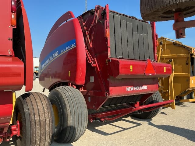 Image of New Holland RB560 equipment image 4