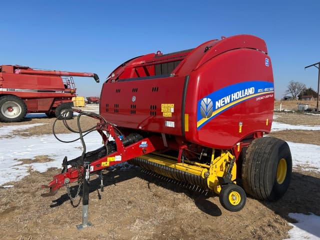 Image of New Holland RB560 equipment image 1
