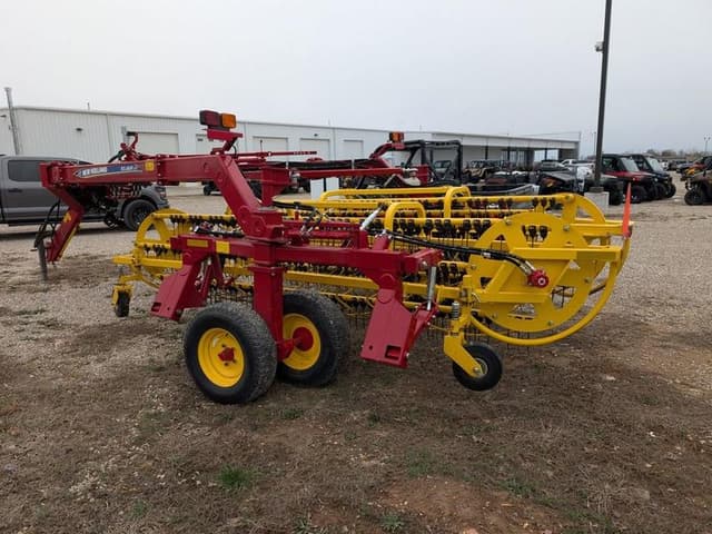 Image of New Holland Rolabar 230 equipment image 4