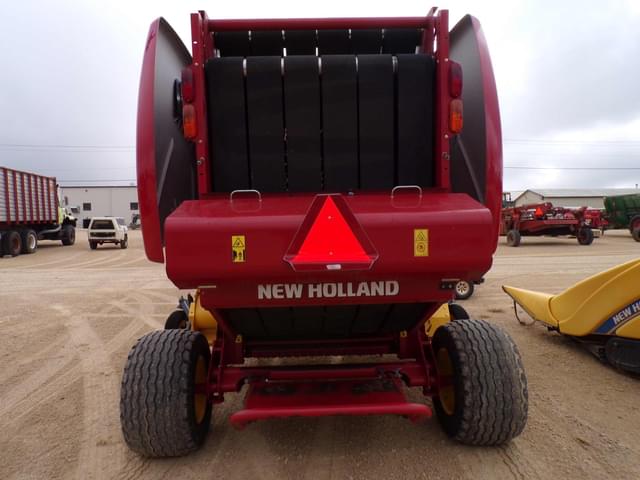 Image of New Holland RB450 equipment image 4