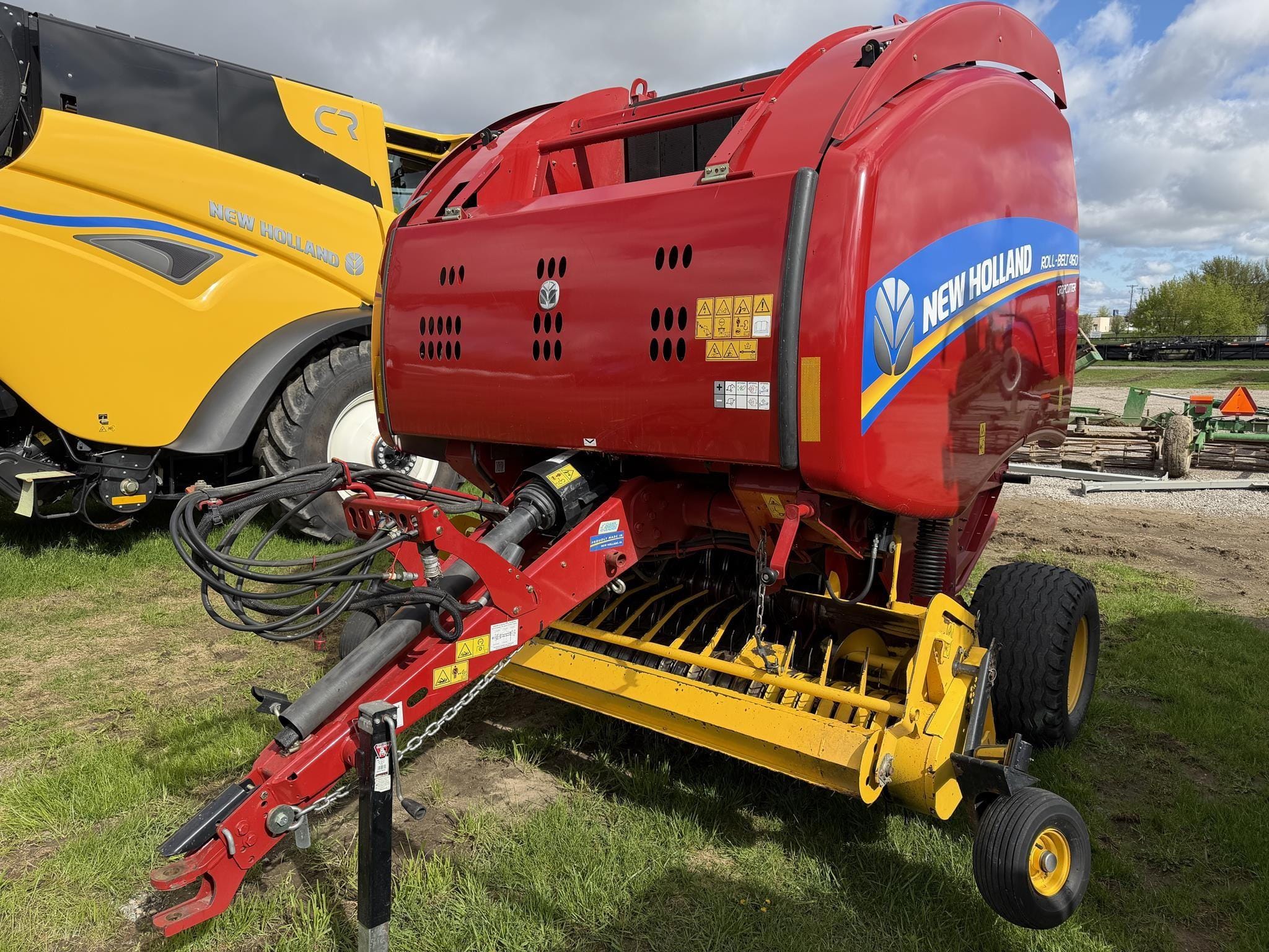 2020 New Holland RB460 CropCutter Equipment Image0