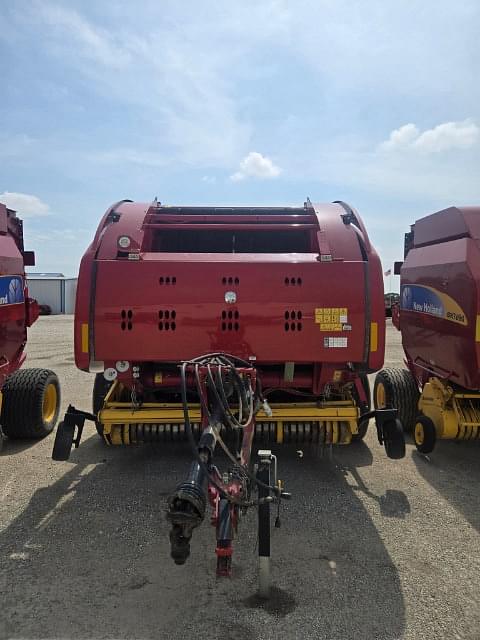 Image of New Holland RB560 Specialty Crop Plus equipment image 4