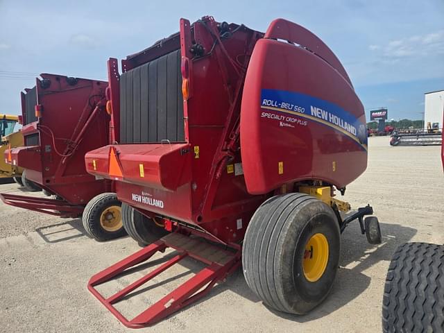 Image of New Holland RB560 Specialty Crop Plus equipment image 2