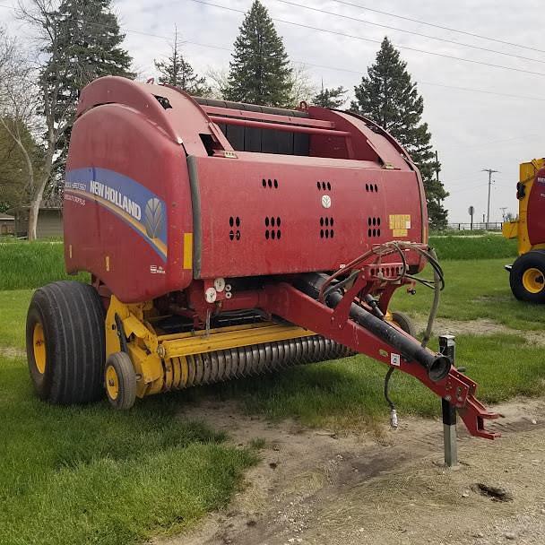 Image of New Holland RB560 Specialty Crop Plus equipment image 1