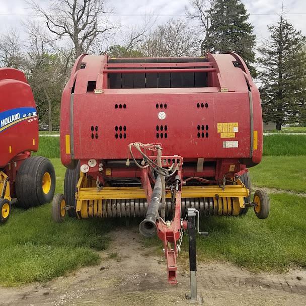 Image of New Holland RB560 Specialty Crop Plus equipment image 4