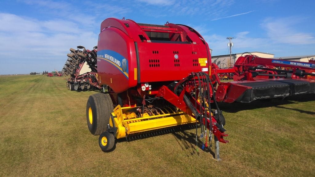 2020 New Holland RB460 Equipment Image0