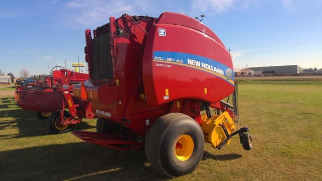 Image of New Holland RB460 equipment image 1