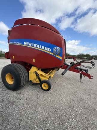 Image of New Holland RB560 equipment image 1