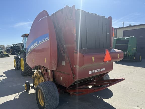 Image of New Holland RB560 equipment image 3