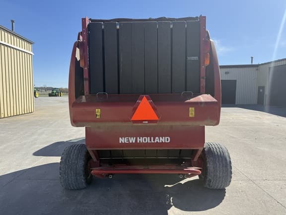 Image of New Holland RB560 equipment image 4