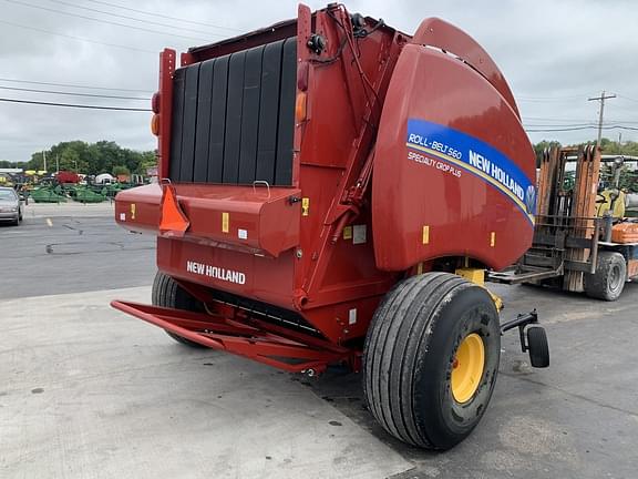 Image of New Holland RB560 Specialty Crop Plus equipment image 3