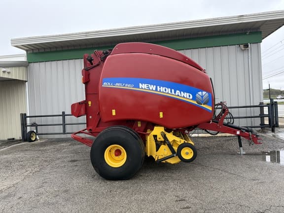 Image of New Holland RB560 equipment image 3
