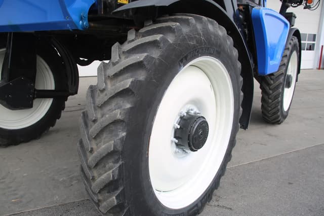 Image of New Holland SP310F equipment image 1