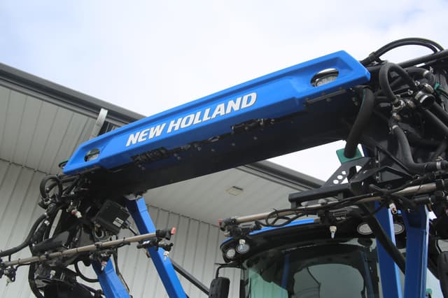 Image of New Holland SP310F equipment image 4
