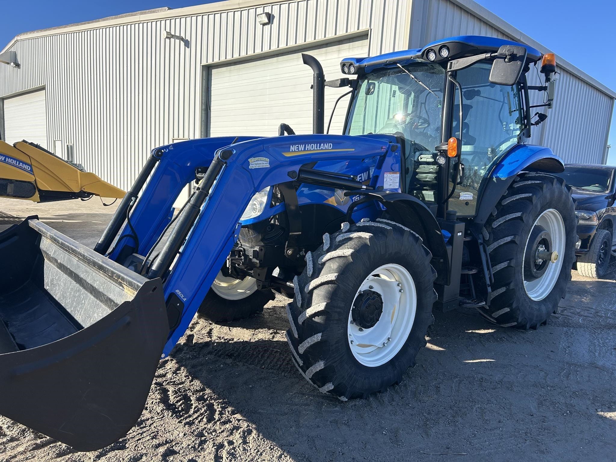 2020 New Holland T6.165 Equipment Image0