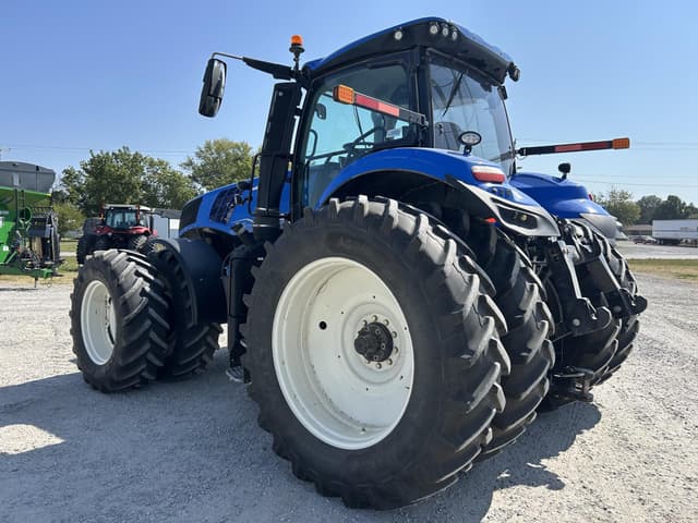 Image of New Holland T8.380 equipment image 2