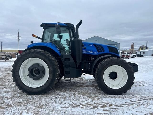 Image of New Holland T8.435 equipment image 3