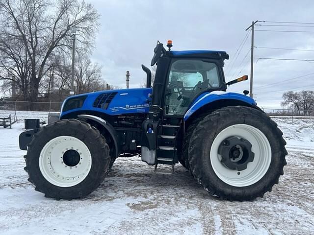 Image of New Holland T8.435 equipment image 1