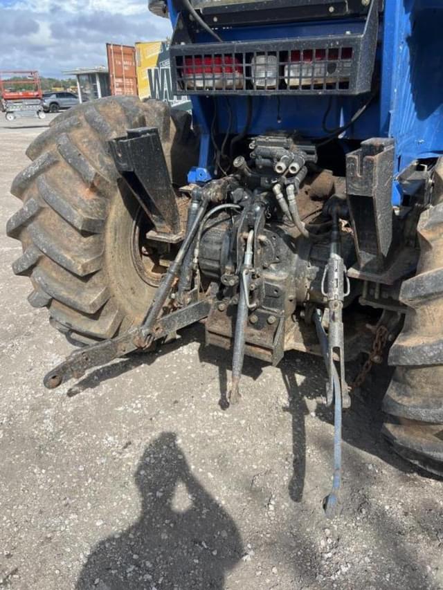 Image of New Holland TS6.120 equipment image 3