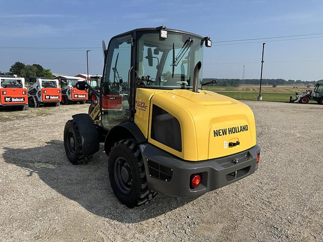 Image of New Holland W50C equipment image 2
