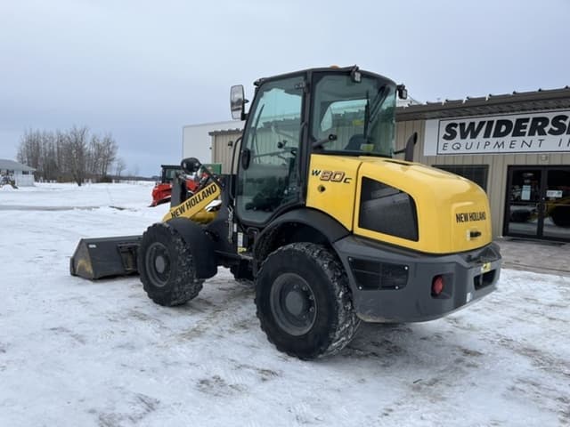 Image of New Holland W80C equipment image 2