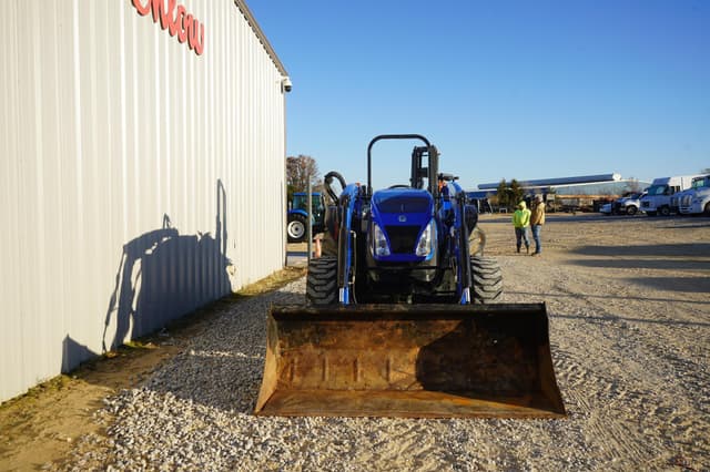 Image of New Holland Workmaster 105 equipment image 2