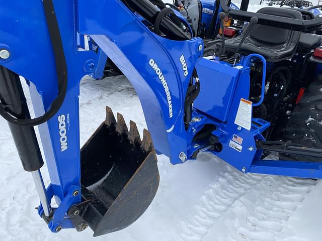 Image of New Holland Workmaster 35 equipment image 4