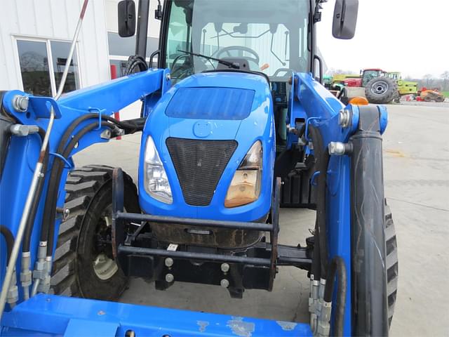 Image of New Holland Workmaster 65 equipment image 4