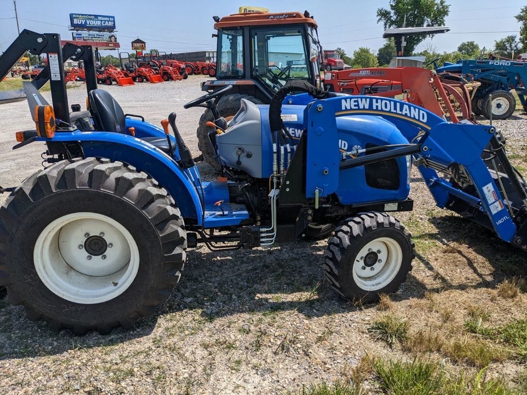 2020 New Holland Workmaster 35 Equipment Image0