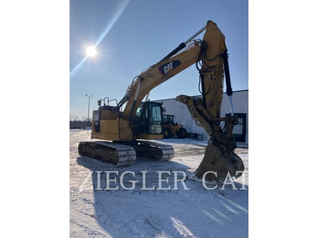 Image of Caterpillar 325FLCR equipment image 2