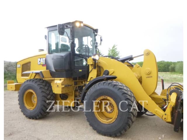 Image of Caterpillar 926M equipment image 1