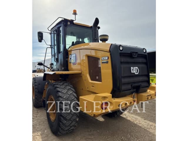 Image of Caterpillar 926M equipment image 3