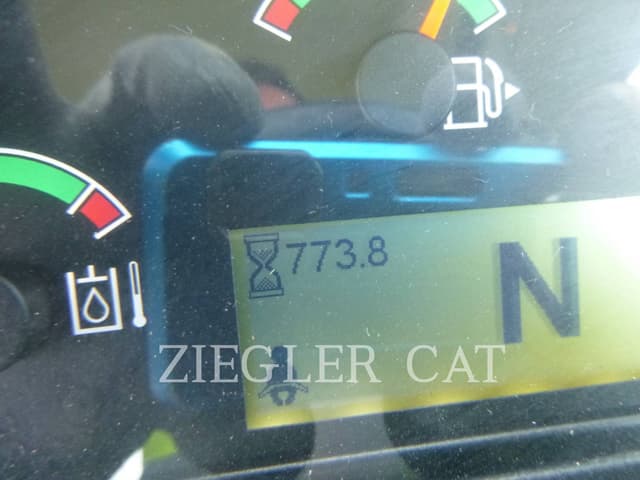 Image of Caterpillar 926M equipment image 4