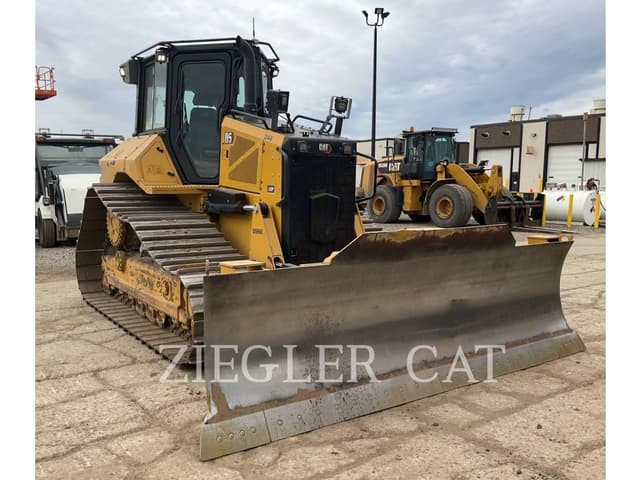 Image of Caterpillar D5 equipment image 1