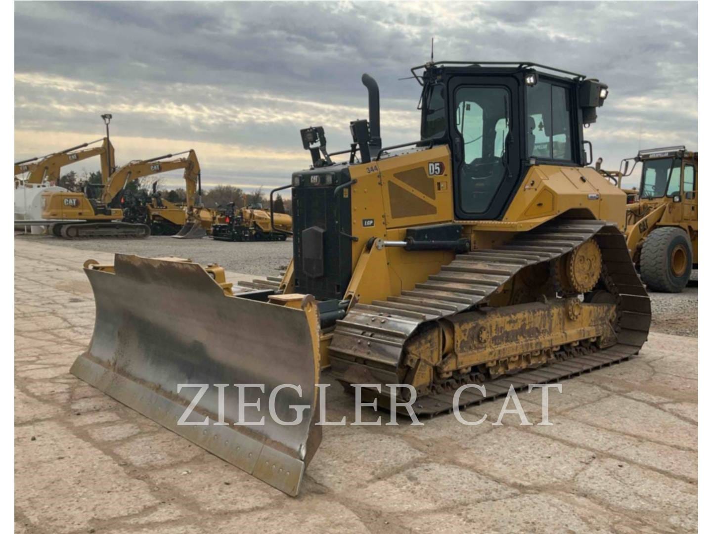 2020 Caterpillar D5 Equipment Image0