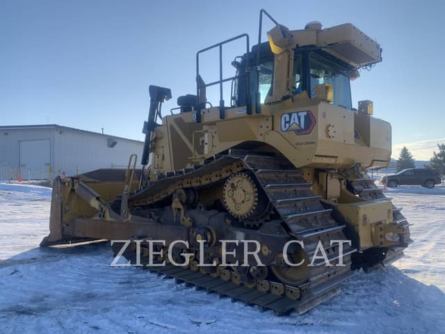 Image of Caterpillar D8T LGP equipment image 3