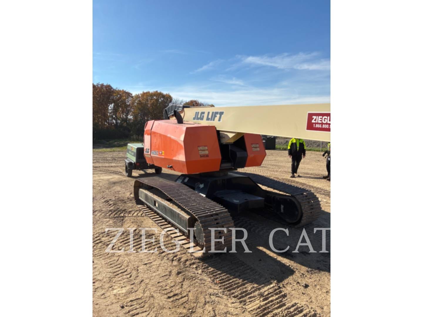 2020 JLG 660SJC Equipment Image0